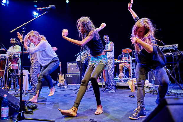 Fatou Wore Mboup & Dancers from the Audience